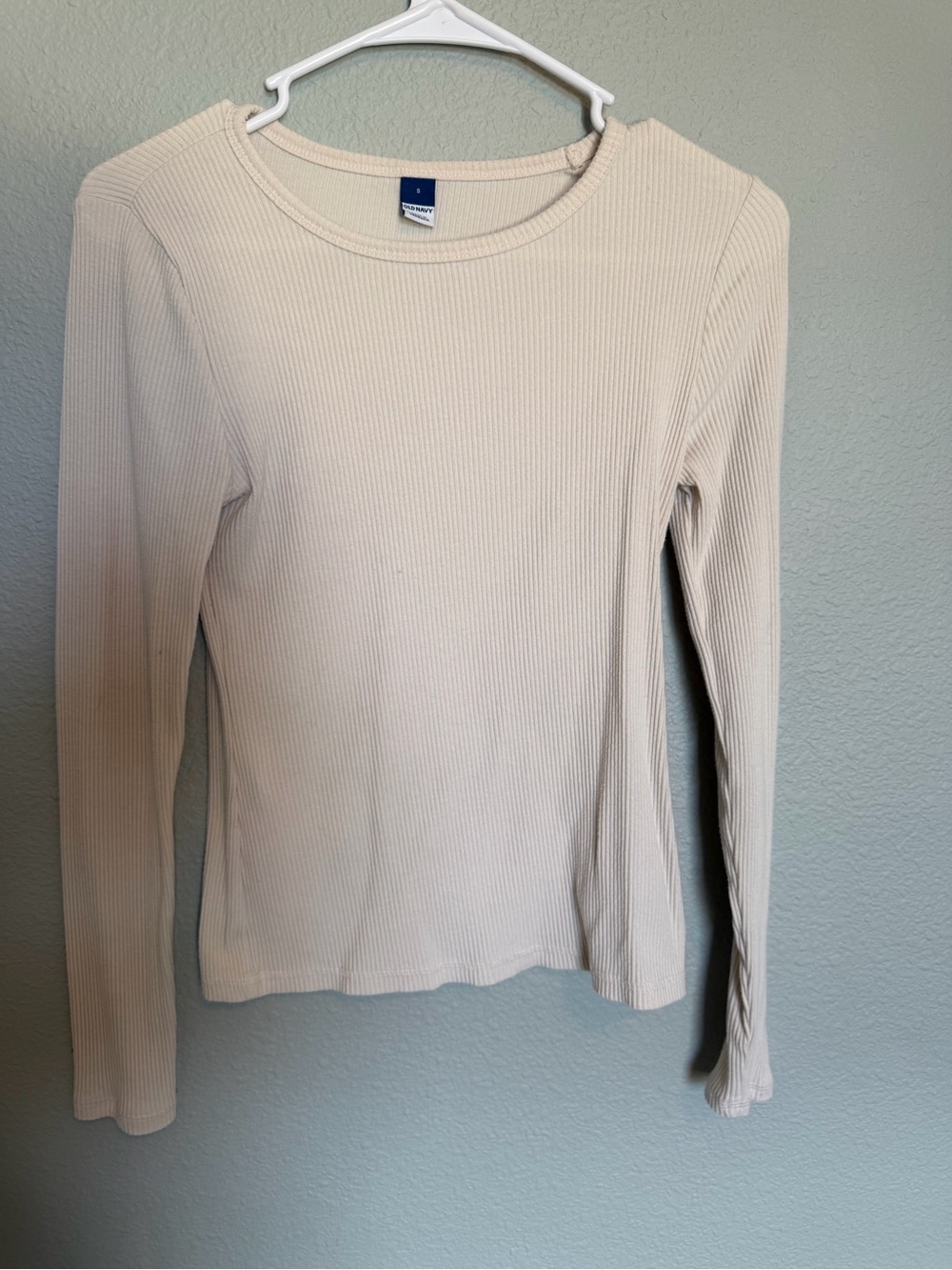 Old Navy Women's Long-Sleeve Ribbed Crewneck Top - Cream